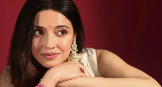 Divya Khossla Slams Kylie Jenner, Bollywood for Plastic Surgery